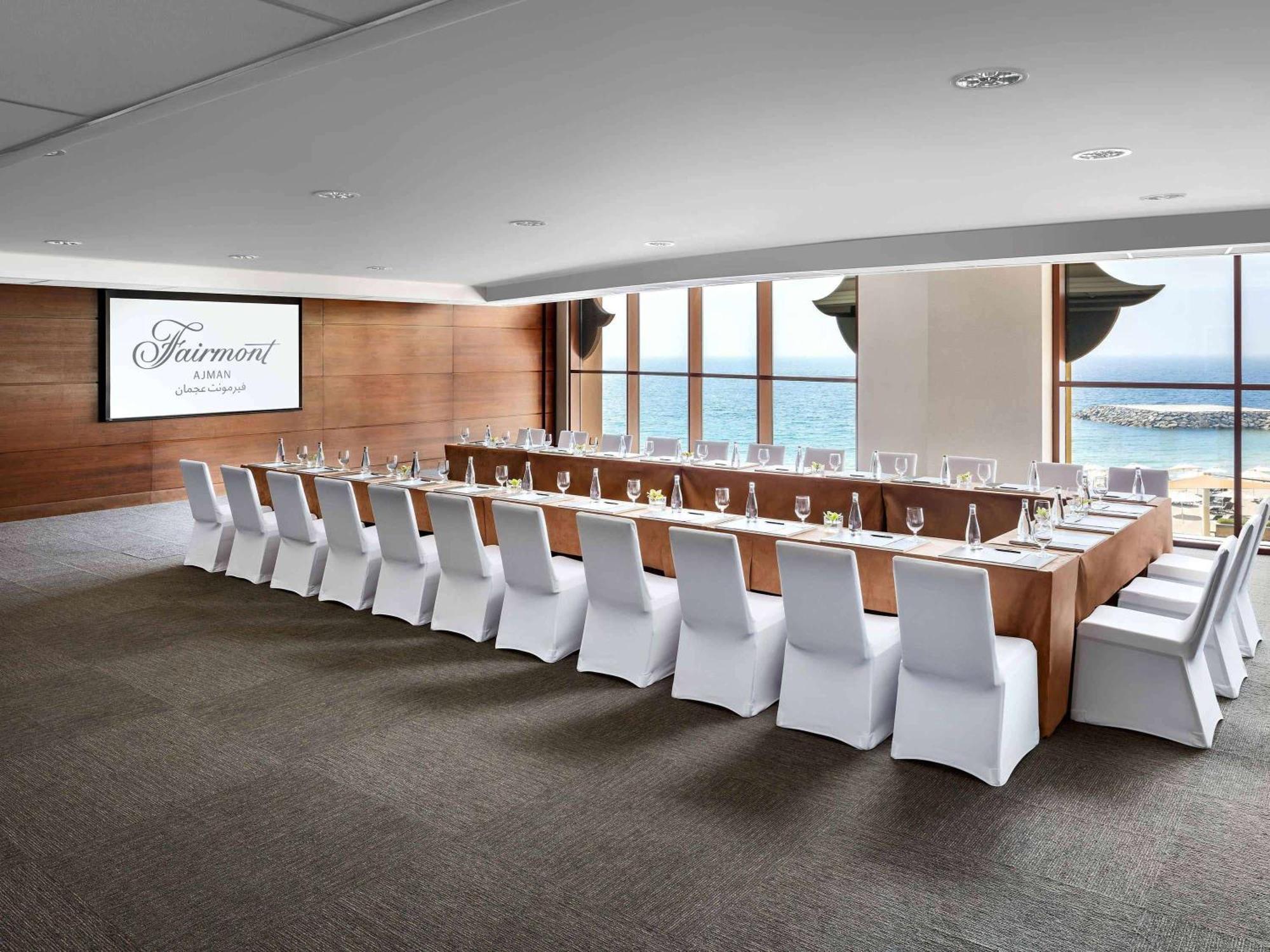 แฟร์มอนต์ อัจมาน Hotel ภายนอก รูปภาพ Meeting room