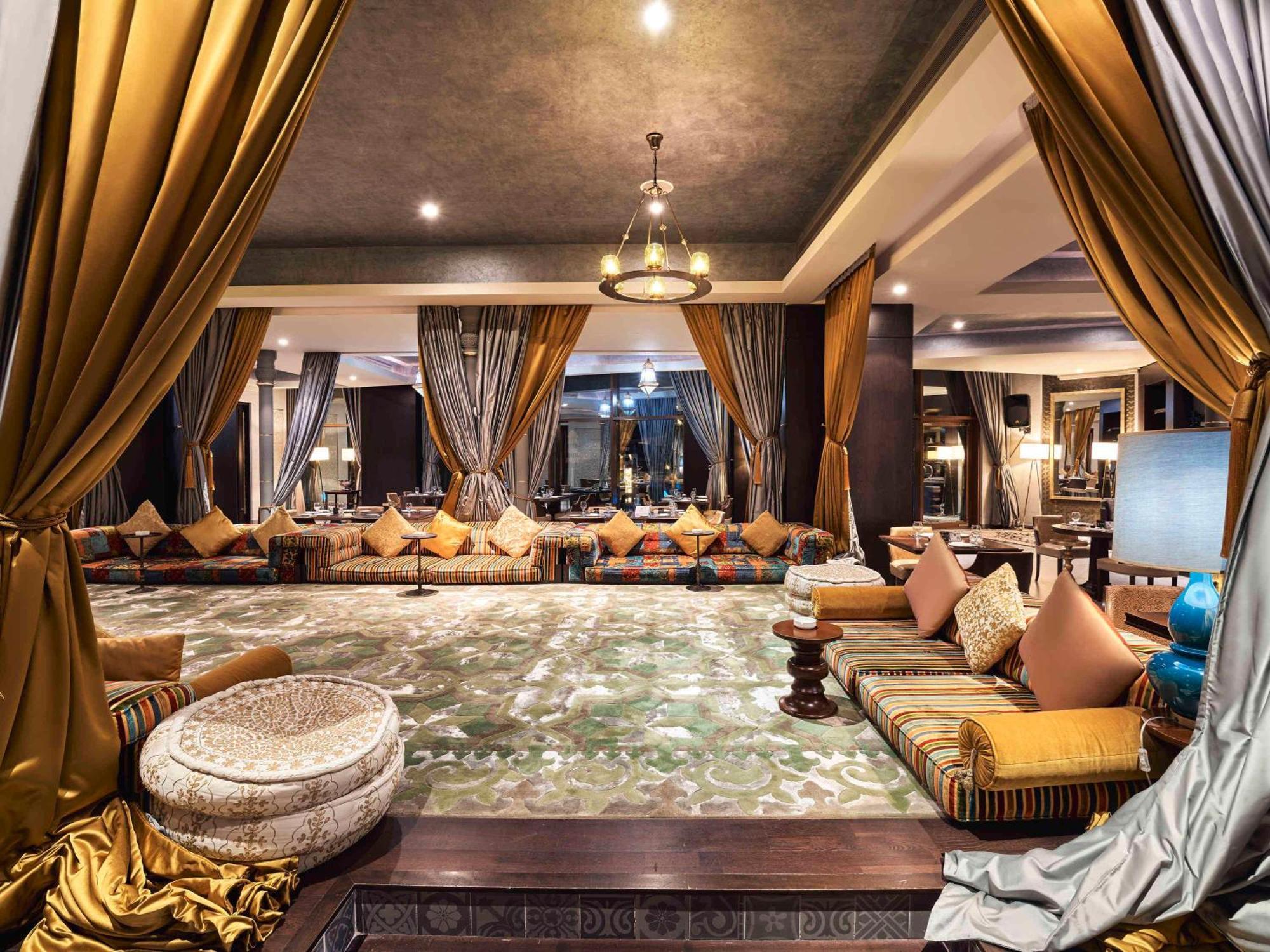 แฟร์มอนต์ อัจมาน Hotel ภายนอก รูปภาพ The lobby of the hotel