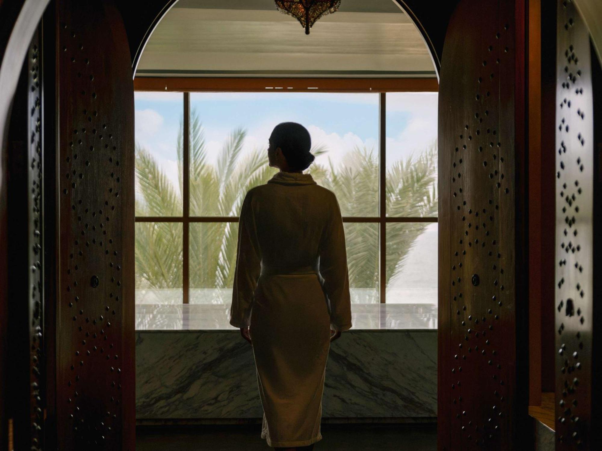 แฟร์มอนต์ อัจมาน Hotel ภายนอก รูปภาพ A guest at the spa