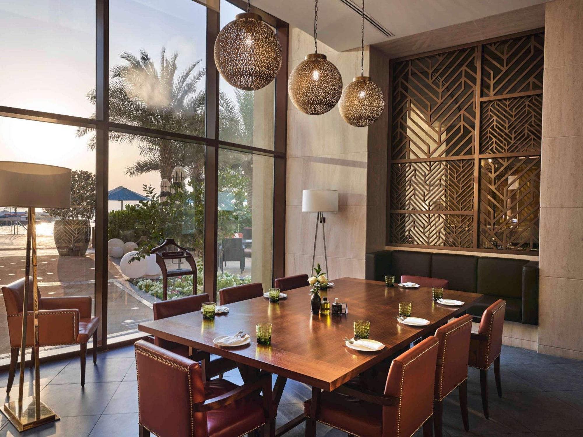 แฟร์มอนต์ อัจมาน Hotel ภายนอก รูปภาพ The restaurant
